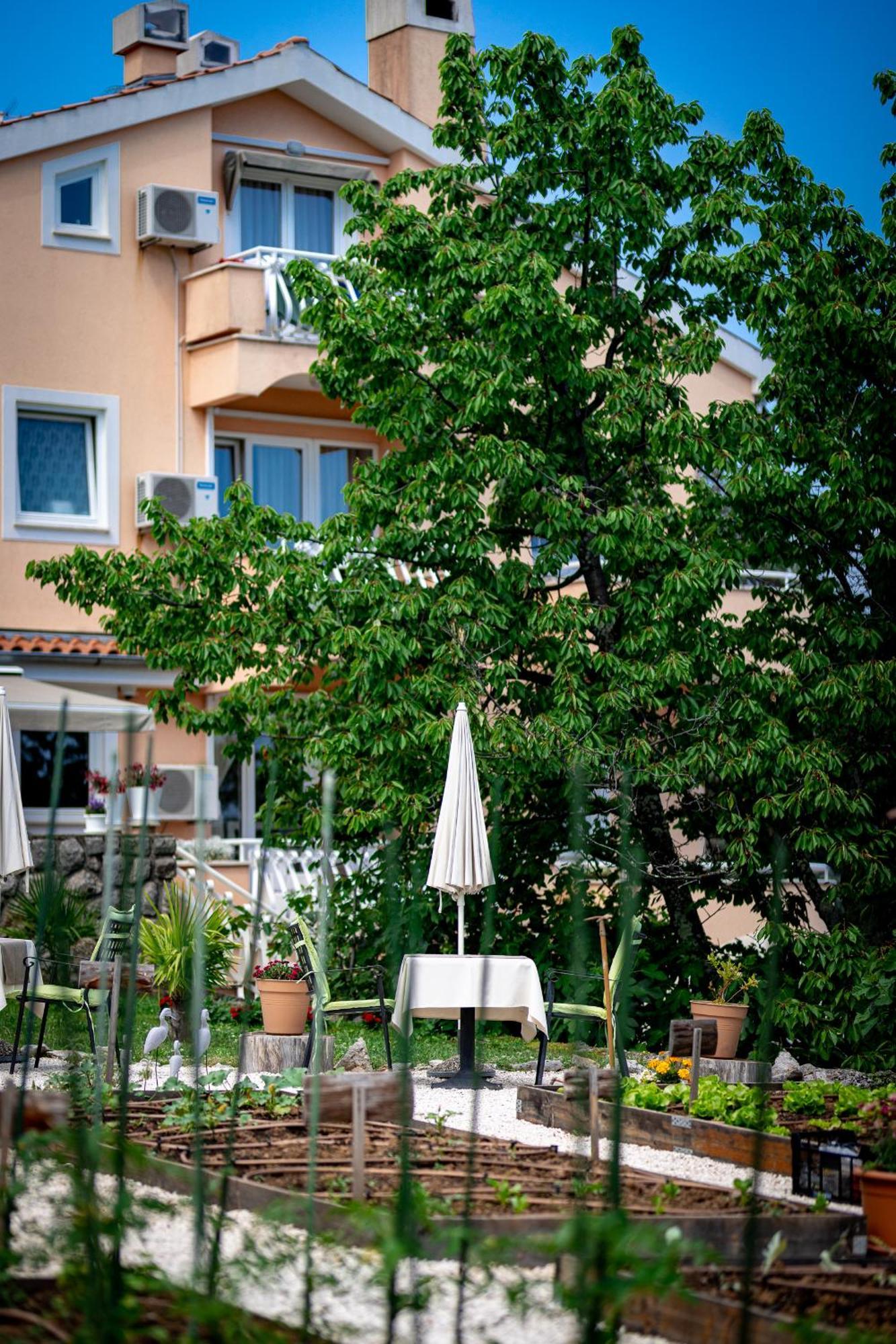 Villa Nada Lovran Exterior foto